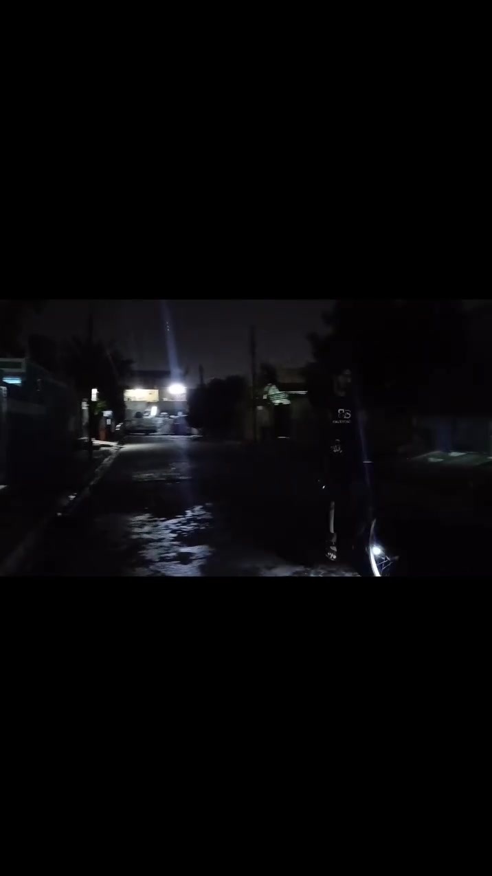 سلام عليكم عندي بايسكل الحجم27حساس امامي
السعر70بي مجال للحجز***********
