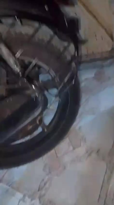 السلام عليكم دراجه بوكسر ادوات دراجه بيها خيط تبخيره 
600 بيع مجال كلش قليل عنوان البصره المعقل***********
