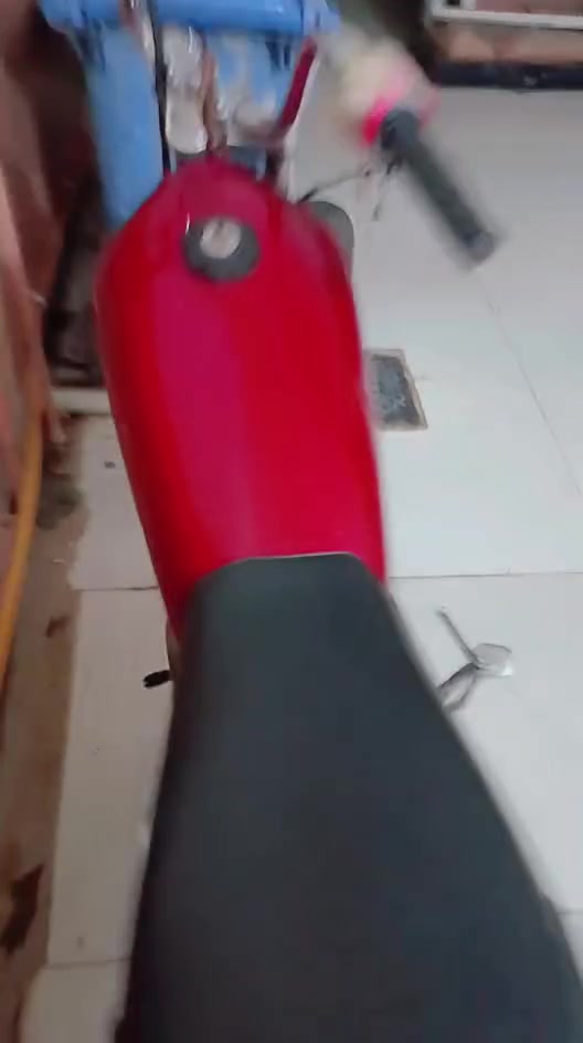 اربعه كير ارشه مكفوله من كلشي مجرد شغلات بصيطه السعر200وبيهة مجال قليل ***********

