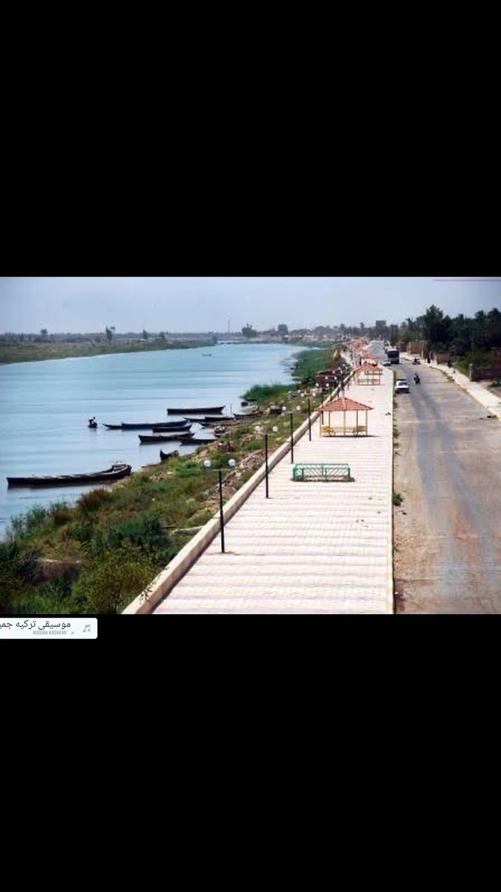 *قطعة ارض للبيع*
القرنة النهيرات بالقرب من ملعب دجلة الخماسي وخطوة سيد جابر ومشروع الماء Ro
طابو زراعي نموذج ٢٥ تحويل بأسم المشتري ، مساحة القطعة 189 متر واجهة 8 ونزال 23   تبعد 40 متر فقط عن شارع الكورنيش للأستفسار ***********
ملاحضة / الصورة قديمة قبل التبليط والخدمات

