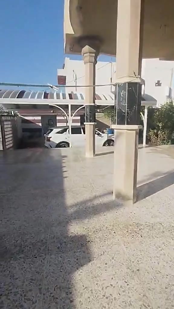 بيت للبيع مساحه 1000متر جاهز مجهز وبيت كلش مرتب  شارع تبليط مساحه البيت تقريبا 340متر مطابخ خارجه مطبخ داخلي غرفتين صاله استقبال هول مدخل  الشهابي الاولئ
طابو زراعي ‏‪***********‬‏
