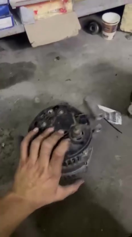 سلف داينمو مشكل للبيع
على ٤٥ الف

***********

