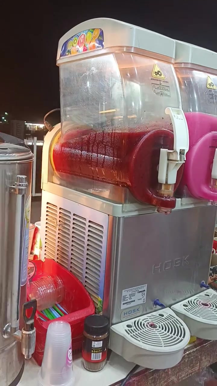 السلام عليكم مكينة ازبري نوع هوسك  تركي موديل حديث مستخدمه قليل لبيع وبسعر مناسب الاستفسار خاص أو الاتصال ***********وبيه واتساب
