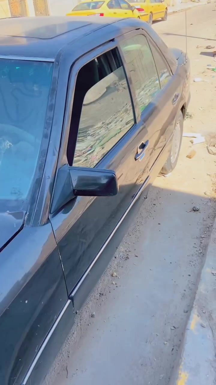 بيع مستعجل سياره كامله جانت متروكه يرادلها ترتيب كهربائيات ودوشمه معروضه ب35 وسهله لشراي  مكانها بغداد 
***********
