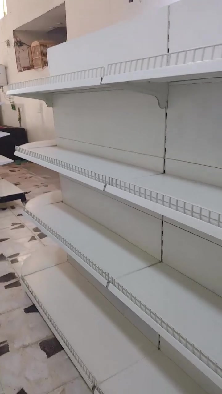 سفينات وسطيه نضيفات للبيع الشراي يتصل العنوان بغداد مدينه الصدر واكو توصيل ***********بي واتساب
