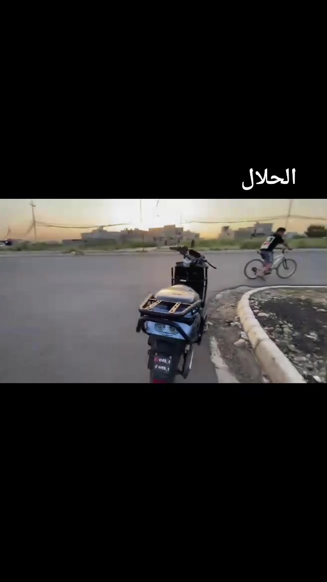 السلام عليكم دراجه شحن للبيع 318 مدرع 
الدراجه فول نضافه 
بس بي شويه ملاحضات 
كهربائيات شغاله 
تايرات جدد
6بطاريات شرط الفحص مال شركه مامبدلين 
سرعته 99 
بي صندوك داخلي
لون سماوي🩵
السعر 600 وبي مجال الطيبين مو شراي لااتكسر إب رزق العالم 
ماسنجر خاص مفتوح عنواني موصل جانب الأيسر حي الشيماء
*********** خط واتساب
