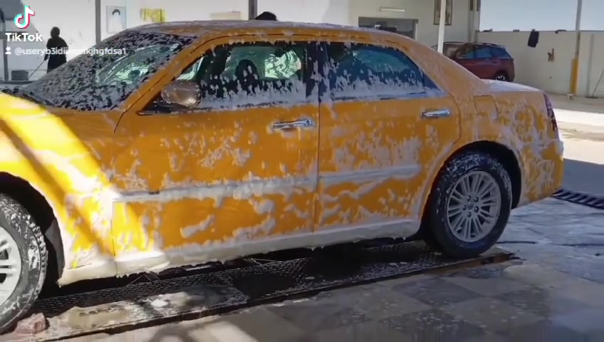 سلام عليكم اوبامه 2010 أصل سيارة جاهزه رقم كربلاء إنكليزي تحويل ثاني يوم راعيه يمي ب لعمارة سيارة بيها حادث قبق فخذه اليسر  وبعض الملاحظات سيارة جاهزه تخم تاير حداديه تبريد جديد خطة عمارة بغداد مصفره هيئه وغرامات السعر 88 وبيها مجال للشراي اتصال رقم ***********
