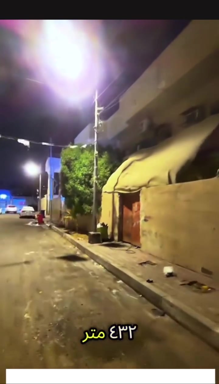 🏠 دارين للبيع — متلاصقات في الحكيمية / الرباط الكبير

📍 الموقع: الحكيمية – الرباط الكبير، قرب مدرسة الزهراء الأهلية.

🔹 مساحة كل دار: 216 م²
🔹 طابقين
🔹 الدارين متلاصقات

الطابق الأرضي:
• غرفتا منام
• صالة
• غرفة استقبال
• مطبخ
• صحيات داخلية وخارجية
• كراج للسيارة

الطابق الثاني:
• غرفتا منام
• صالة
• صحيات

💰 السعر: 500 مليون دينار للدار الواحدة
🔸 قابل للتفاوض

📞 للاستفسار والتفاصيل ، التواصل  .
***********
