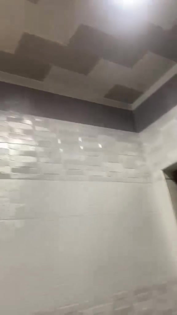 البيت للبيع كما موضح بلفديومساحه539 شارع25 ركن بناء حجر  واجهه حجر ومرمر 6 غرف نوم خمس مجاميع صحيه سنه البناء2022 تبليط خدمات الاستفسار***********
