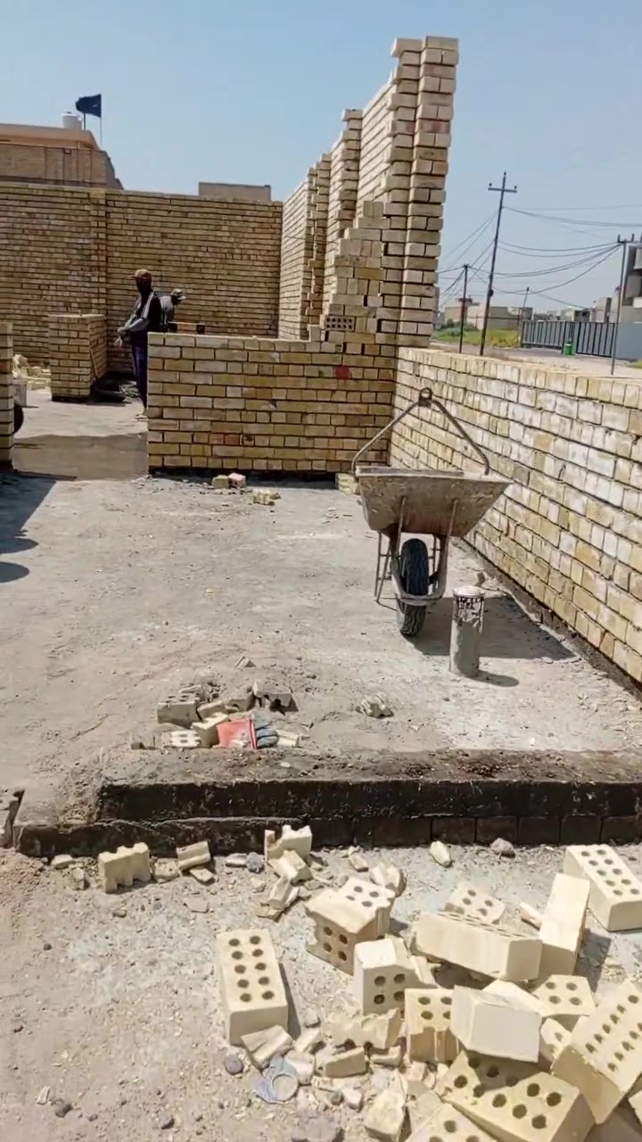 رحيم الله أمرءن عمل عمل فاتقنه صدق رسول الله صلى الله عليه وآله وسلم
سلام عليكم خلفه بناء درجه اولى اشتغل ع الدبل وقطعي ***********/***********

نص مكتوب في الصور:
- 6.2500 4.0000 0.8500 1.0000 1.5000 2.7500 1.2500 1.5000 ***********.4000 1.5000 0.6000 1.5000 1.0000 0.8631 0.0000 1.5000 1.6500 16.0000 5.4000 4.0000 5.0000 2.5000 4.2500 1.7596 2.7000 1.3500 1.1534 1.3500 0.4000 4.1500 tv and satllait air conditioner water pipes project:plan house scale:1:100 designer nam:Tuqa Alkaissi for contact:*********** ground FLOOR PLAN