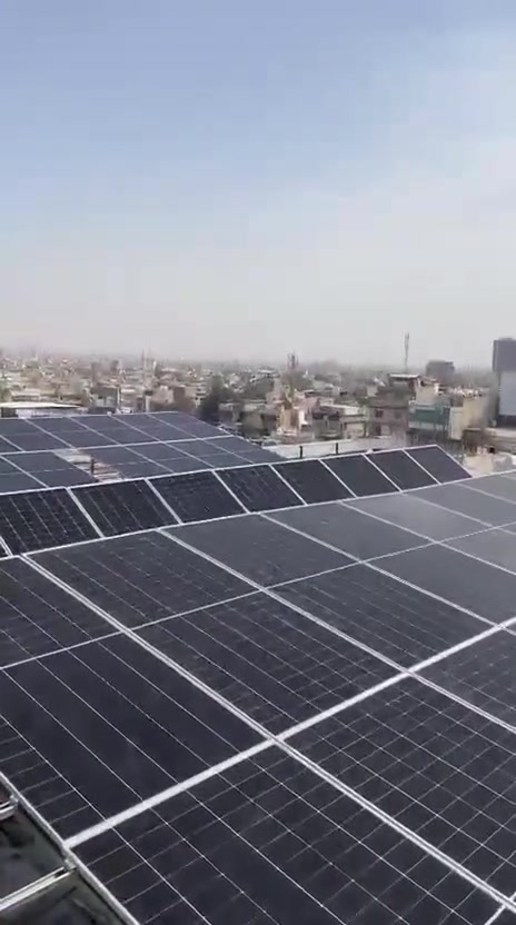 بفضل الله تعالى تم تنصيب منظومة الطاقه الشمسيه لمجمع الحاج هشام في مدينة بغداد متكونه من ألواح لونجي عدد/60 لوح ضمان خمسة عشر عام  وبطاريات نوع ڤلستي سولر حجم 15K عدد / 8 ضمان خمس سنوات وأنڤيرتر نوع ڤلستي سولر حجم 12K عدد/ 3 ضمان سنتين مع الحديد المغلون والجوزات الذكيه والملحقات الأخرى👇 

#شركة_سيد_رسول_للطاقه_النظيفه
#واسط_نعمانيه_خلف_معمل_المعجون🌹

☎️ ***********
      ***********
