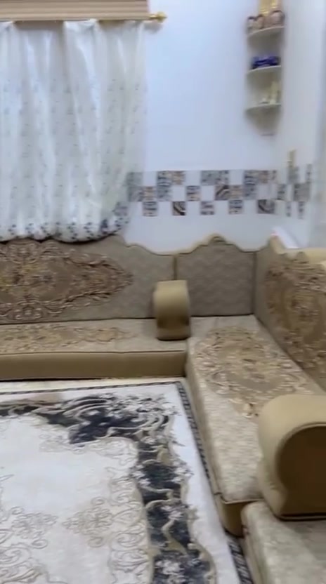 ‎ديوان للبيع وبسعر مناسب جدا ب٦٠٠ بيع مستعجل 20 متر لاستفار  ***********
