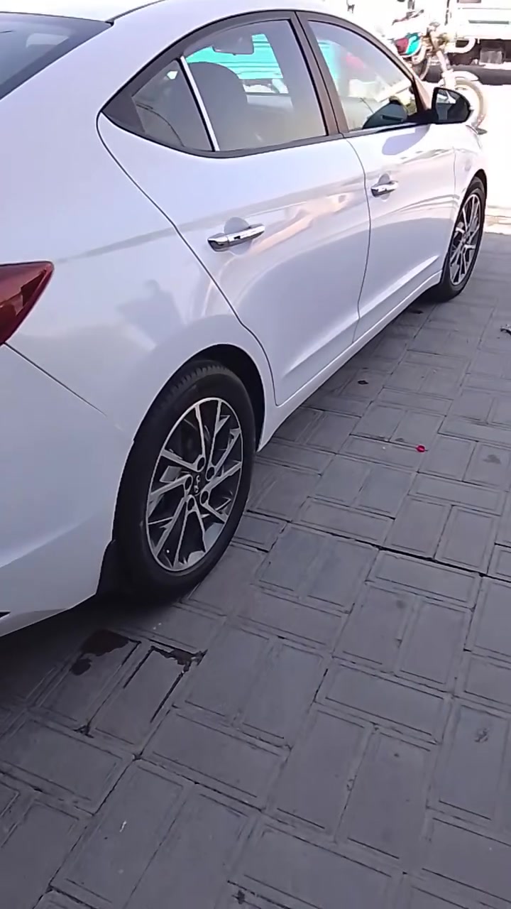السلام عليكم النترا 2019شكل العشرين فول واحد على واحد مكفوله من البارد والتبديل الرقم دولي باسمي سعر السياره 147وبيه مجال مكاني كربلاء ***********
