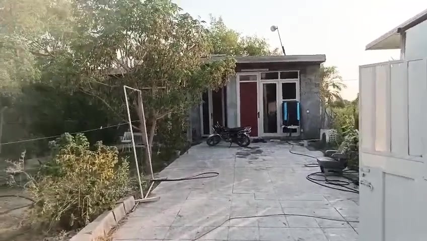 السلام عليكم بيت مساحه 400 م  بي نواقص تحويل مباشر شرط التحويل غرفتين نوم واستقبال وصاله كبيره بسعر مناسب للاستفسار ***********
السلام عليكم بيت مساحه 400 م  بي نواقص تحويل مباشر شرط التحويل غرفتين نوم واستقبال وصاله كبيره بسعر مناسب للاستفسار ***********
وات ساب ***********
