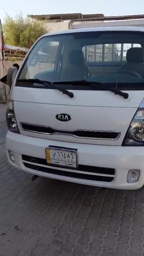 السلام عليكم بنجو موديل 15 كفاله عامه باسم السياره سعر 130 مكان الزبير رقم ***********
