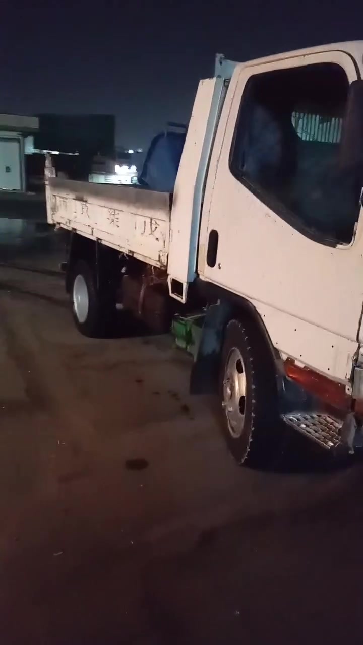 سلام عليكم كنتر للبيع بيه تبخير وشويه فطر بل شاصي من الخير . سياره خير من لله. سعر 85 وبيه مجال قليل. مكان ميسان. جاي تشتغل بل بصره حالين. رقمه قادسيه راعيه بل نجف //***********
