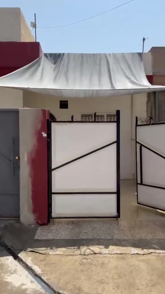 سلام عليكم بيت للبيع قطاع 5خلف جامع حجي دريس مساحه 155متر واجه 10.ونص. سعر اتصال ع الرقم.
***********
