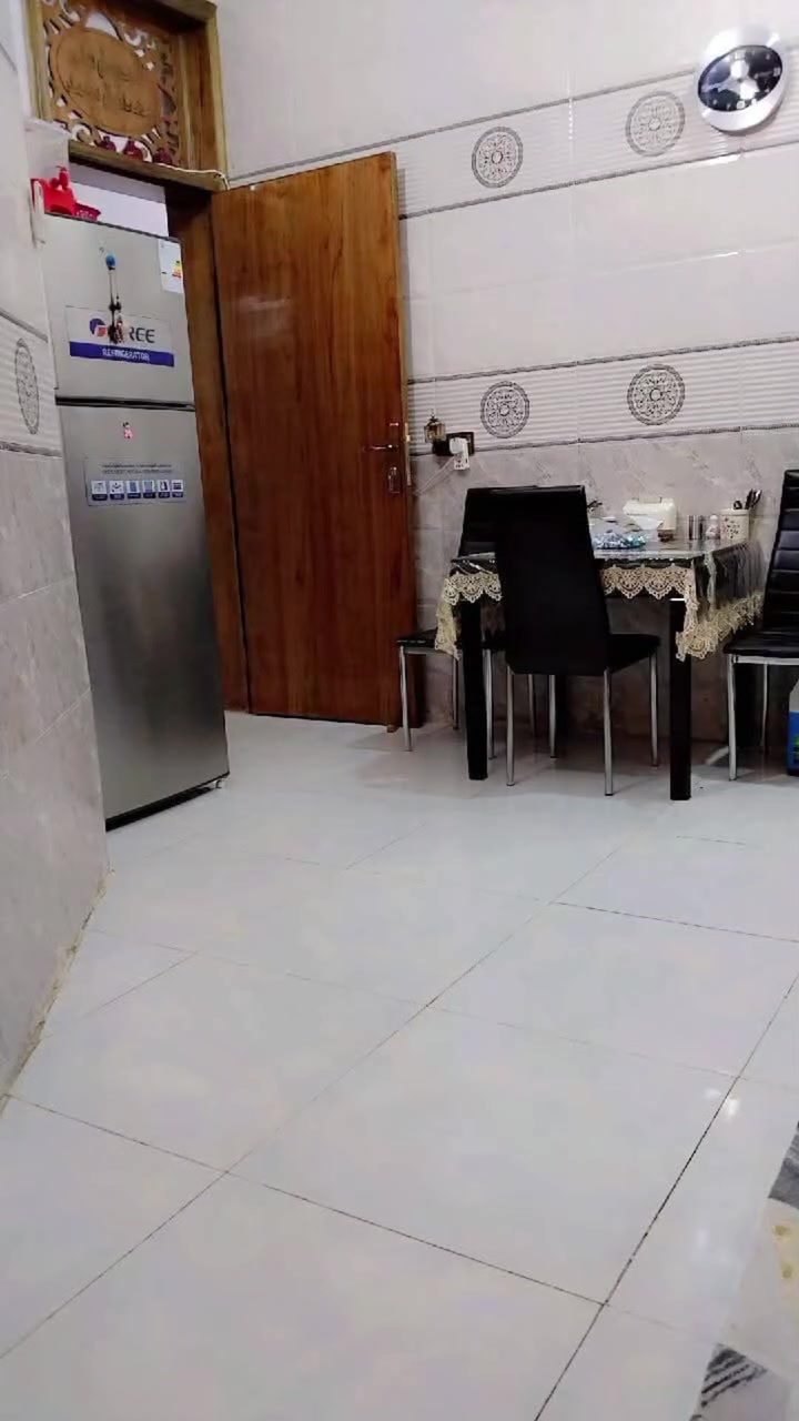 📢 اعلان 📢📢 اعلان 📢 
       👇               👇
⚜⚜ للبيع ⚜⚜ للبيع ⚜⚜
🏠 دار سكني طابو  زراعي 🏠 
📐 المساحة ١٢٠ متر 📐
📏 الواجهة  ٦ متر والنزال ٢٠ متر 
🌍 الموقع / الحلة / حي الجزائر / خلف بانزيخانة مرجان 
🧱  طابقين   يحتوي على🌺 ٣ غرفة نوم   🌺  صالة  🌺 مطبخ  🌺 هول   🌺 ٢  مجمع صحيات داخليه و خارجيه  🌺 كراج سيارة 🌺
🪵 يباع البيت مع الاثاث أو بدونه 
🚗 عرض الشارع ١٠ متر تبليط 
🏫 بناء ٢٠٢٤
📷 صور المنزل مرفقة في الاعلان 👇
 ❓للاستفسار ⚜  زيارة مكتب انكيدو للعقارات والمقاولات في حي الجزائر مقابل مكبس التمور او 📞 الاتصال على هواتف المكتب 
☎️ *********** سيد وليد 
☎️ *********** سيد وليد 
☎️*********** محمد الزبيدي 
⚜⚜⚜⚜⚜⚜⚜⚜⚜
