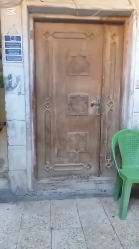سلام عليكم اخواني من رخصة الادمنيه عندي بيت للايجار بالسدة الجديده بالامين قرب ساحة زمن بطابو البيت يحتوي عله 5غزف من عدى الاستقبال بي حمامين وتواليت خارجي الإيجار 500وبي مجال لتواصل ***********/***********
