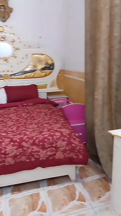 سلام عليكم غرفت خشاب للبيع مكان نجف الرضويه شراي بي خير يدلل خشاب عراقي ستخدم اقل سنه جديد كلش غرقه ***********واتساب
