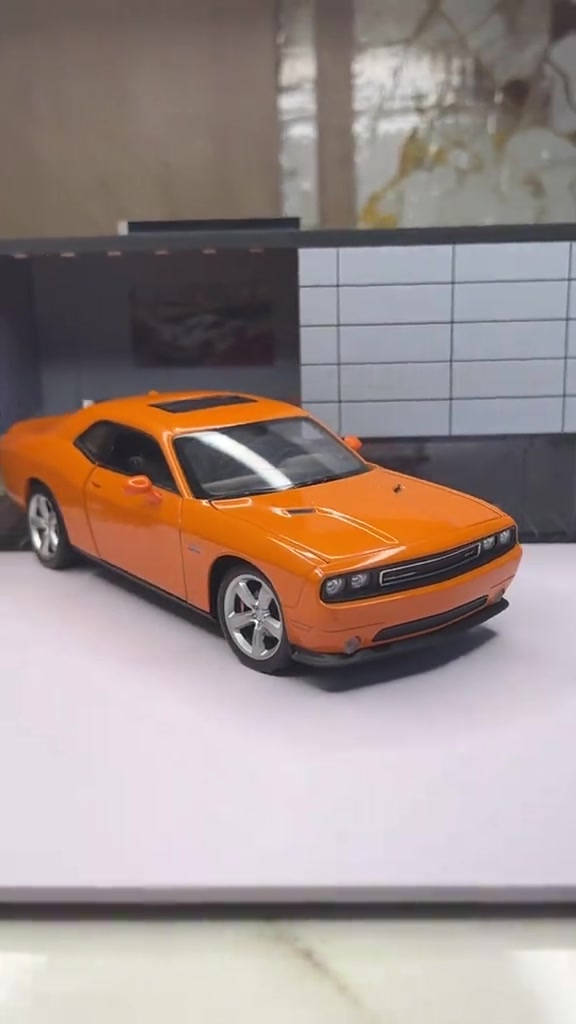 جالنجر SRT ⌚️ موديل /2014  حجم 1/24 انتاج شركه موتور ماكس  للتواصل : *********** حساب تيك : diecastbaghdad0 انستا : diecast_baghdad_1 فيس بوك  : طه جمال العامري
