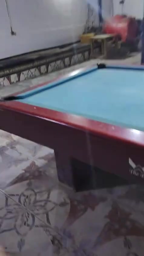 ا السلام عليكم كشن بليارد للبيع الكشن مستعمل ويحتاج دوشمه فقط + الكشن مفتوح وغراضه كامله ماعده الطوبات وكيوب واحد وتعبانات الكشن يحتاج فقط دوشمه وشد السعر 450 وبي مجال ‭+964 771 027 0141‬
