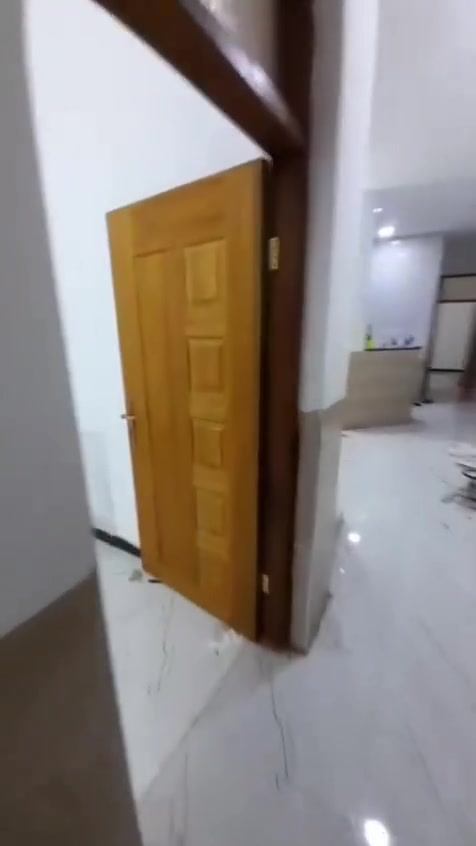 دار للايجار نهايه ٤شوارع طابقين ٣نوم ومطبخ حار بارد صاله واستقبال وطرمة السعر ٦٠٠قفل للاستفسار ***********مكتب ٤شوارع للعقار
