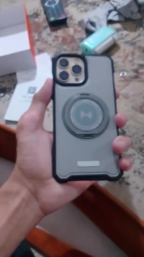 ‏سعر الموبايل ال iPhone 1,000,000/هذا رقمي***********

نص مكتوب في الصور:
- حول < iPhone الاسم إصدار iOS 26.6.2 اسم الطراز iPhone 13 Pro Max رقم الطراز MLJ63AH/A الرقم التسلسلي RN9LV7XJP9 انتهت صلاحية التغطية الأغاني 0 الفيديوهات 181 الصور 292 التطبيقات 19 السعة 128 غ.ب. متوفرة 63.05 غ.ب.