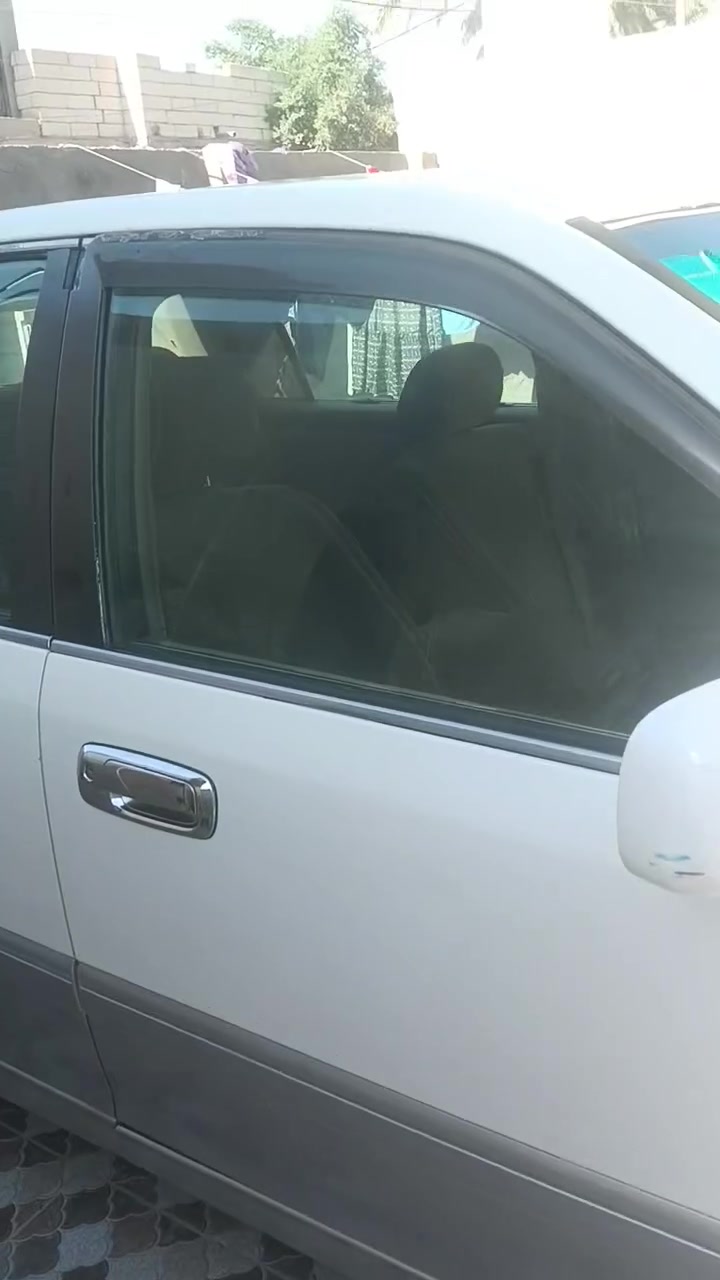 السلام عليكم ملكه للبيع اصولي وتحويل مباشر سنويه باسمي دكمتين تبريد ثلج وحداديه خير من الله سعره حلو مناسب مكانه بابل الحمزة الغربي ***********
