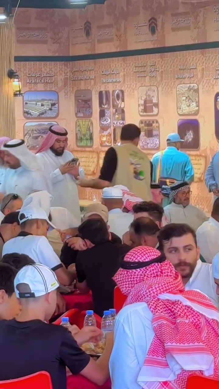 الى جميع ضيوف الرحمن
تعلن حملة ارض 
الحرمين للحج والعمرة
 عن بدء التسجيل للعمرة باأسعار تنافسية
 650الف دينارعراقي فقط 
ويوجد في الاقساط المريح 100 الف شهري
برفقت المتعهد سالم الجبوري (ابو داوود)
ويشمل البرنامج باصات مكيفة وحديثة 
وهداية وحقائب 
واحرام رجالي ونسائي وباج تعريفي 
 ومبيت في مزرعة حائل
 ووجبتين طعام في الطريق
 ووجبتين في جميع السكن 
ويظم البرنامج 2 ليالي في المدينه
 و6 ايام في مكة 
ونزة ترفيهي الى ساحل جدة 
ومرشد ديني متواجد على مدار الساعة 
واداره متكاملة توجد معاكم على مدار الرحلة 
موعد الرحله 2026/8/22
علماً انا المقاعد محدودة
شعارنا تفرغ لعبادتك واترك لنا خدمتك
 العنوان بابل الحصوة خلف الدفاع المدني
 رقم الهاتف ***********
***********
