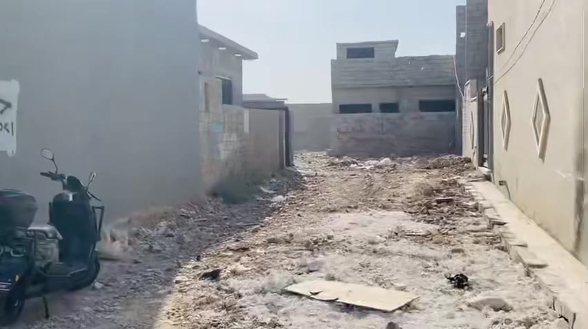 هيكل في القوسيات نصف كامل
المساحه 100 متر مربع
غرفة نوم واستقبال هول صحيات داخلي وخارجي 
مطبخ
كهربائيات نظام بوري تأسيس مواد درجه اولى 
شبابيك بلاستك وحماية درجه اولى
تانكيات عدد 2
خط مولدة واير تركي الاصلي
السعر مناسب جدا
28 مليون
للاتصال
***********
***********
