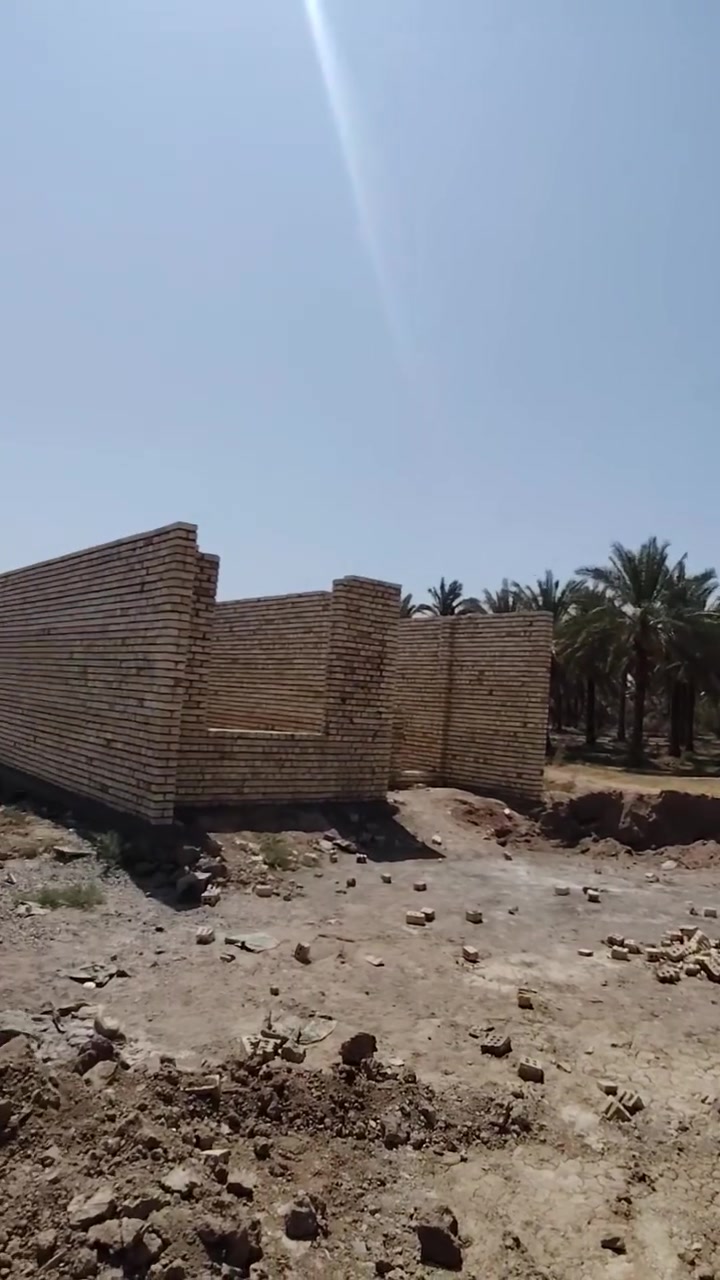 قطعة أرض للبيع مساحة 150 متر
المكان بغداد بسماية قرية عشرة خلف أسواق الجعافرة

خدمات ماء كهرباء تبليط سحب
رقم صاحب القطعة ***********

مكتب بغداد للعقار اهلاً وسهلاً بكم

