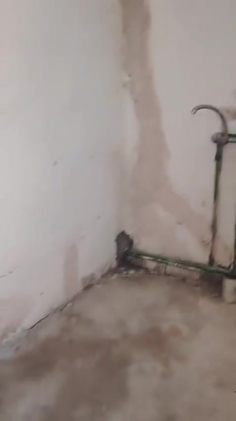 بيت لبيع في بغداد اچكوك لتواصل واتس اب ***********
