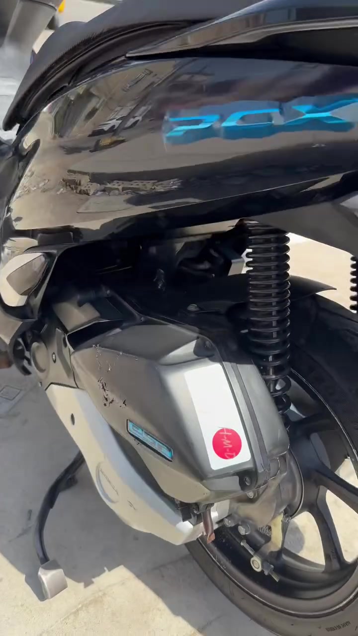 Pcx جيل الثالث ياباني
نضافه كفرات 90‎%‎
مكفوله مكفوله مكفوله 
***********
الشعب حي الجزائر 
17 ونص السعر
