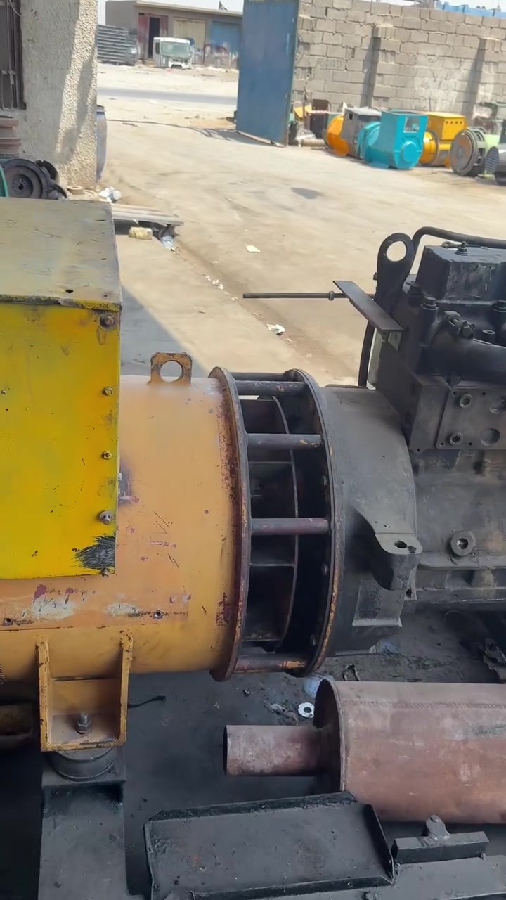 للبيع مولدة نوع كمنز 12 ولف 180 كيفي بلادي السعر 28 ورقة العنوان بغداد المعامل المعامل
 ***********
***********
