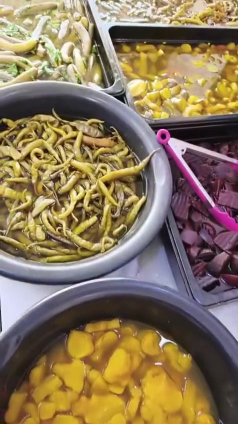 طرشي وألبان الإمامين
جودة ومذاق أصيل، مصنوع بالخل الطبيعي 100%.
يتوفر لدينا:
🫒 طرشي مشكل
🥒 مخلل محشي
🌶️ طرشي مدبس
🫒 زيتون بأنواعه
🧀 جبن عرب
🥛 لبن أربيل
🍶 كمير عرب
📍 العنوان: الخطيب - شارع معمل الغاز - مقابل أسواق 24 ساعة
📞 للاستفسار والطلبات: ***********
