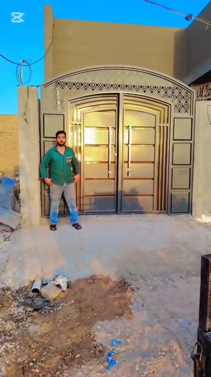جانب من اعمال معمل حدادة حرير الحديد ⚒️👨🏽‍🏭
 للعمل الابواب 🚪والشبابيك 🪟بكافة أنواعها و اشكالها بالجودة عاليه جداً جوده عاليه، 🧰
 وعمل جميع المسقفات مثل الكيسبان........ 
وعمل جميع أعمال الحدادة وبدقة عالية 💥ومواعيد أدق

👨🏽‍🏭بإدارة وإشراف الاستاذ :مصطفى الرماحي
الرقم📲: ***********🔥
