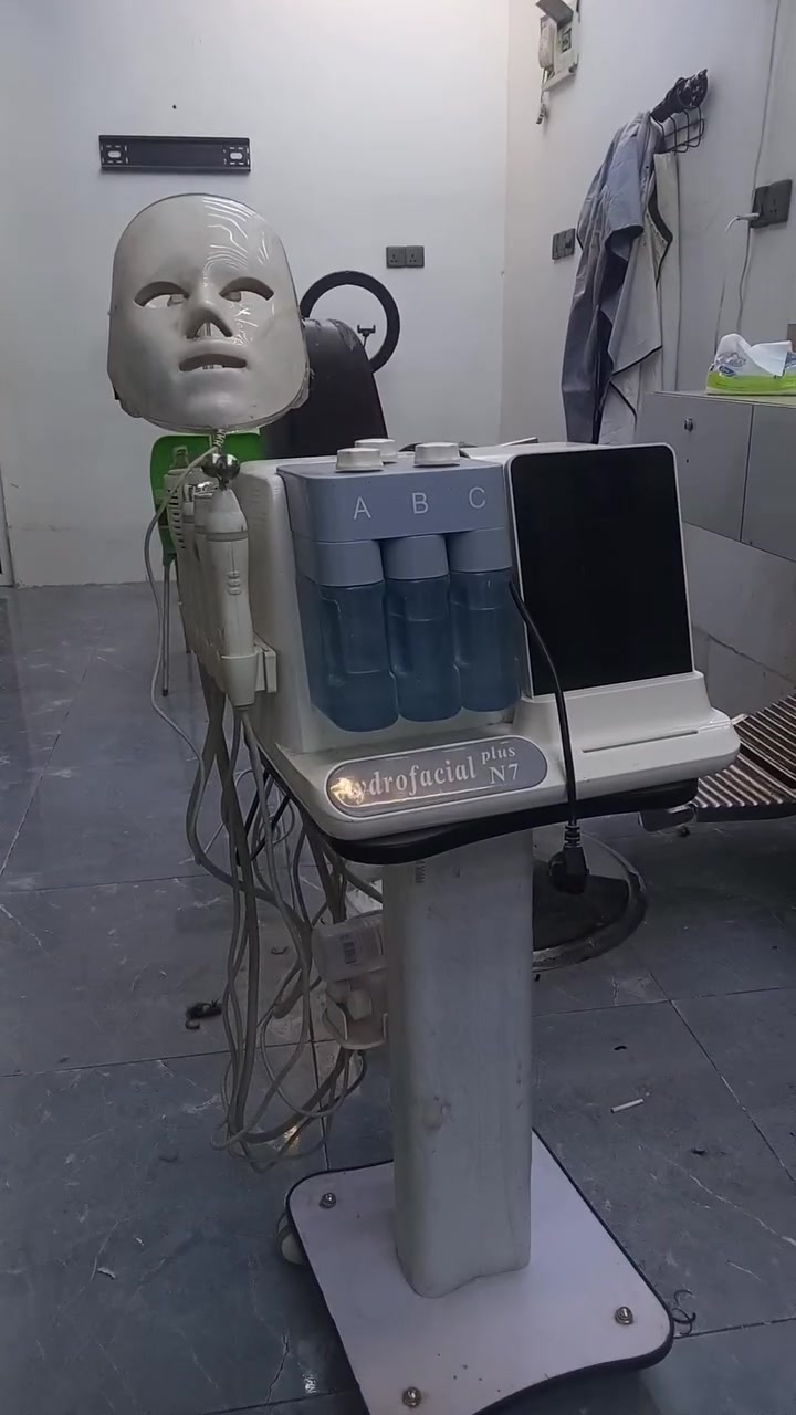جهاز هايدروفيشل
وسديه للبيع السعر ٥٠٠ وبيهن مجال متوازي كلش عليهن ***********
