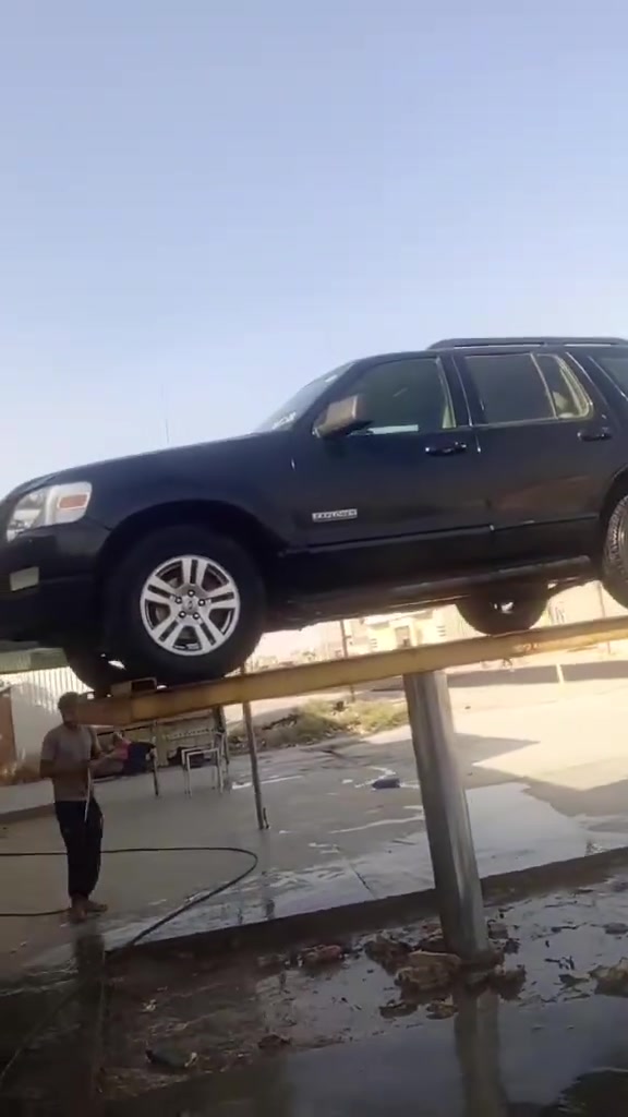 سياره للبيع السعر 60وبيها مجال لطيبين
*********** وتساب

