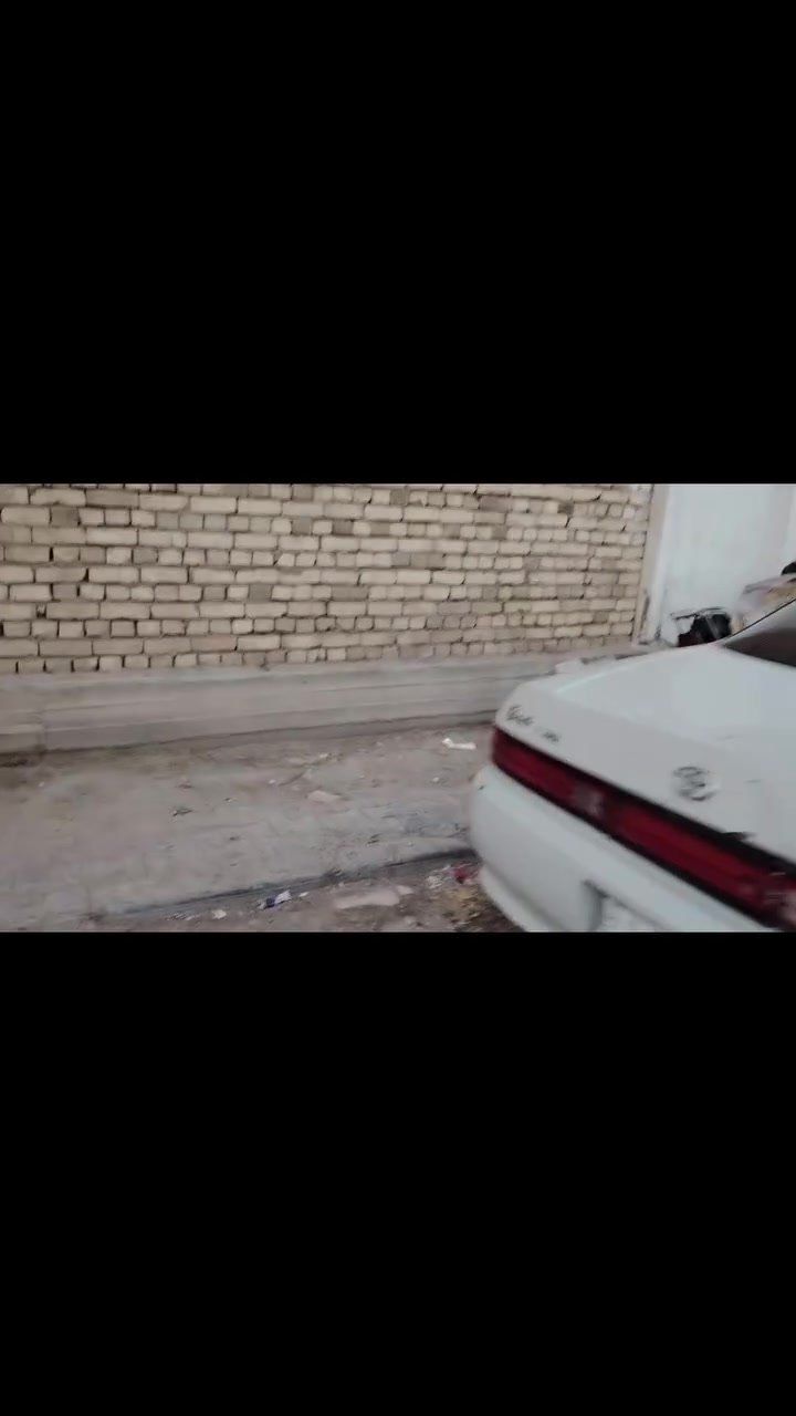 السلام عليكم كرستا نقل جثه  سياره جديده حداديه وكير وراعيه يريد يدير ***********
