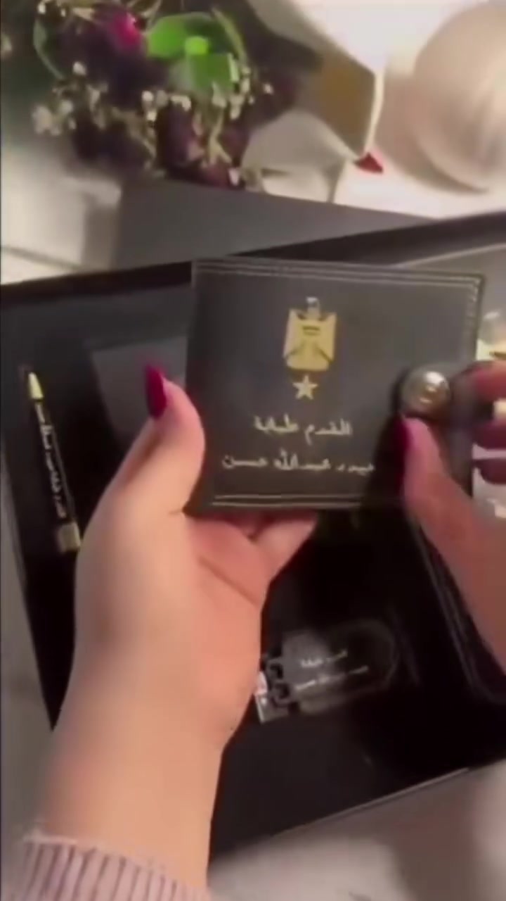 سـيت رجالي مع بوكس خاص 🤗💚

يتـكون من4 قطع  : نـوت بوك +قـلم +مـدالية سويج +محفـظة...

🔹مـع حفـر ليـزر بـدقة عالية حسب طلبـك
🔹وطـباعة صورتك

للحجز والاستفسار مراسلة الصفحة او واتساب
***********
#الجيش #داخلية #دفاع #خارجية #رجالية لوحة داخلية تكريم تقاعد تهنئة مناسبة ابداع اصالة ترقية تخرج
