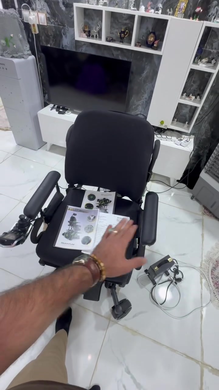 عربانه شحن بطاريه امريكي  تمشيك خمسين كيلو  تتحمل وزن 200 كيلو سوبر دبل تيارات خلفيه تايرات اماني  كتلوك كامل بيه تفاصيل ***********
واتساب ***********
امانت الله العربان مره وحده مشغليه جديده بل كارتون
