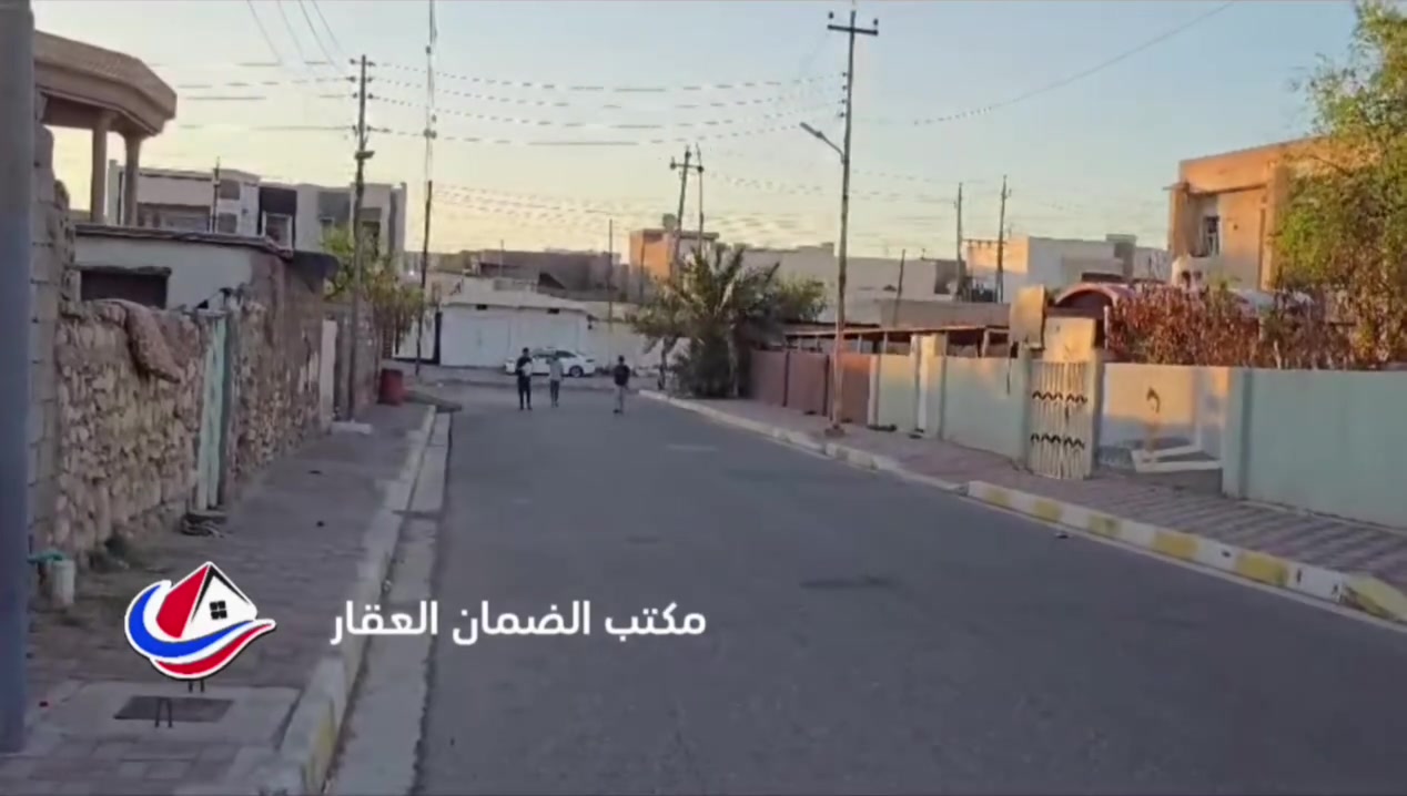 عقار قديم في شارع الوسائل التعليمية الرئيسي.
موقع العقار:الملعب شارع الوسائل التعليمية الرئيسي.
المواصفات: المساحة بالسند: 235 م
▪️ المساحة واقع الحال: 260 م
▪️ النزال: 21
▪️ الواجهة: 10.5 متر
سعر المتر: 600 ألف قابل للتفاوض.
📍 زورونا في مكتب الضمان العقاري
الرمادي – شارع الملعب الرئيسي – قرب مدخل سوق سلالة.
📞 للاستفسار والتواصل:
الأستاذ هاني: ***********
المهندس حيدر: ***********
أبو محمد: ***********
مكتب الضمان العقاري… وجهتكم الأولى لبيع وشراء وتسويق العقارات بثقة واحترافية.
#مكتب_الضمان_العقاري
#عقارات_الرمادي
#عقارات_الأنبار
#بيت_للبيع
#استثمار_عقاري

