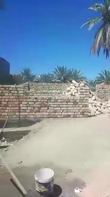 السلام عليكم خلفه بناء طابوك بلوك فرمستون نشتغل قطعي وعل اليوميه حسب طلب ابو البيت مكاني حله تواصل معنا على واتساب ***********
