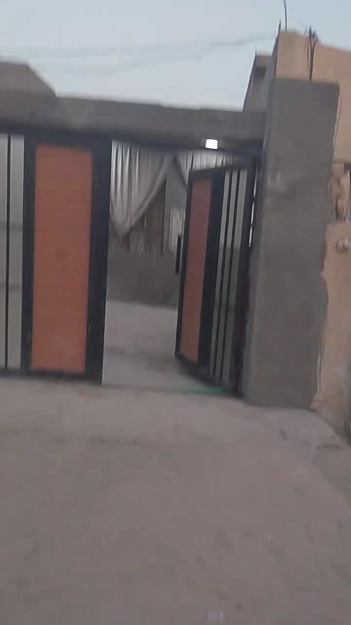 سلام عليكم بيت 150 سند 25متر شارع ركن جامعه كربلاء الاستفسار على هذا الرقم ***********
