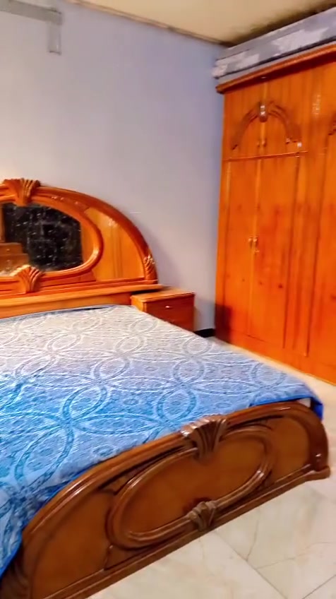 السلام عليكم غرفه صاج للبيع مستخدم قليل السعر ٦٥٠ وبيها مجال بسيط ***********
