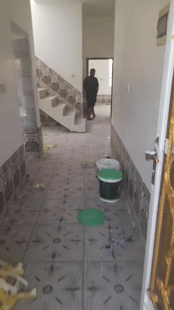 صبغ شبابيك وبيبان صبغ داخلي خارجي شرط نضافه العمل خاص مفتوح او على الرقم ***********او واتساب  وبخدمه جميع التزام بل موعد
