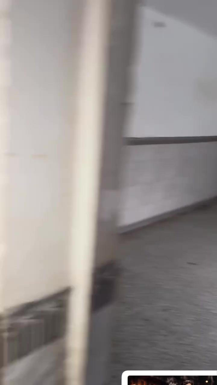بيت للإيجار • الجمهوري مقابل جامع الحكيم • ٣ غرف