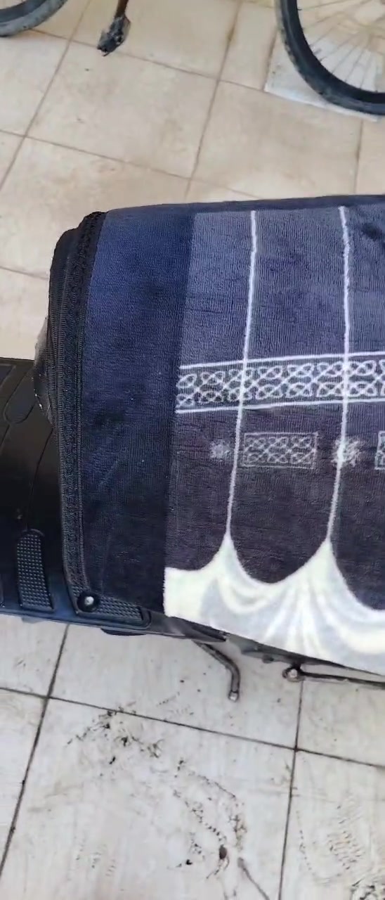 سلام عليكم دراجه بطه للبيع كلشي مابيها تأخذها وراسك بارد مكينه ناعمه ونضيفه
شرط من اول هندر وتعبر ال60
كلشي بيها يشتغل
بس سلف يحتاجله تبديل واير
شويه ترتيبات كفرات ترجع جديده
سعر 150
مكاني حله جمعيه
تواصل رقم ***********