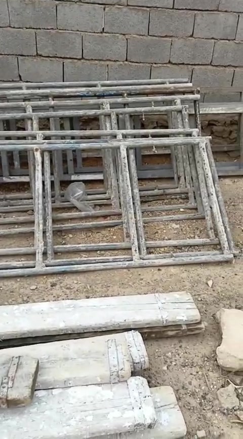 سقالة كاملة • ٧٠٠ • بيها مجال